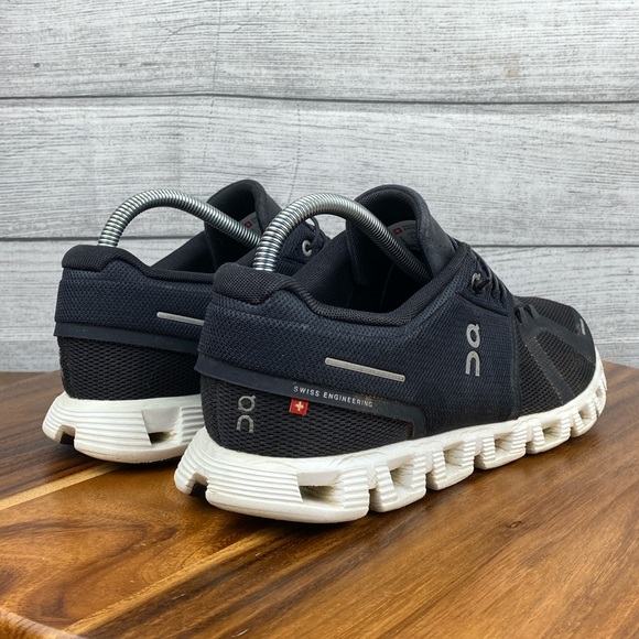 ON Running Cloud 5 Black White Lifestyle Shoe Men’s Sneaker Size 8 - Picture 5 of 12